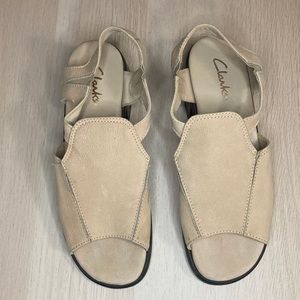 Women’s 9N Clark’s Tan Slingback Sandal, leather, size 9 narrow